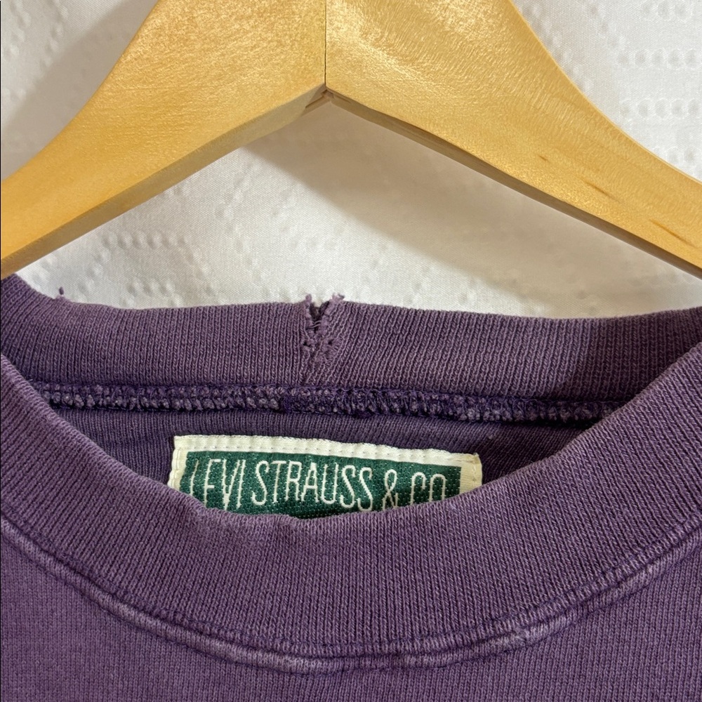 Vintage Levis Sweatshirt medium purple - Picture 2 of 10